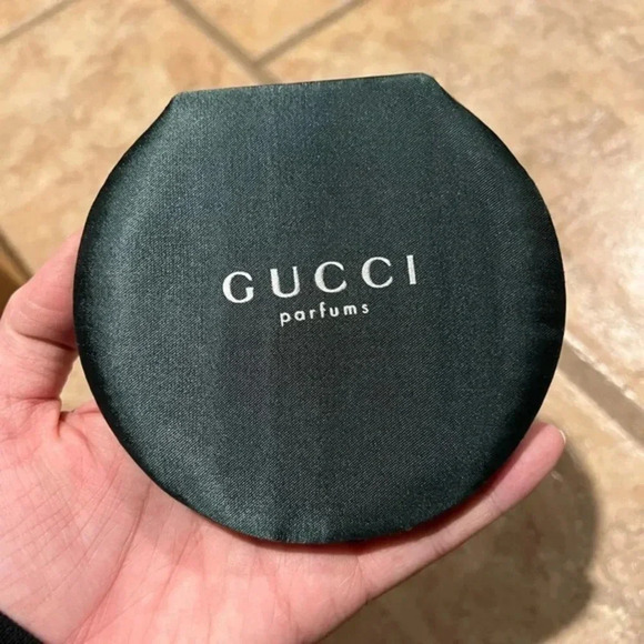 Vintage Green Gucci Parfums compact Mirror - Picture 4 of 5